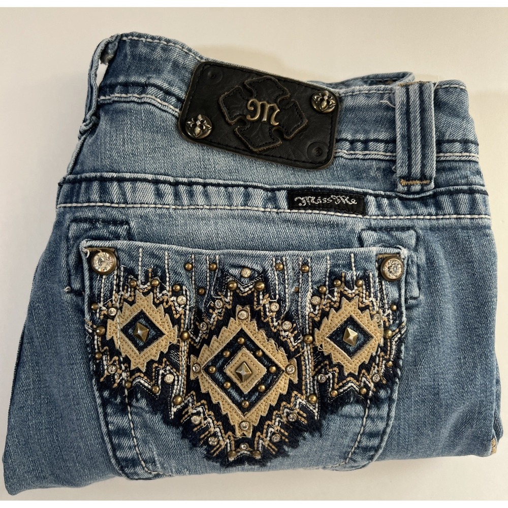 Miss Me Women's Capri Jeans Size 31 Embellished Western - Picture 1 of 9